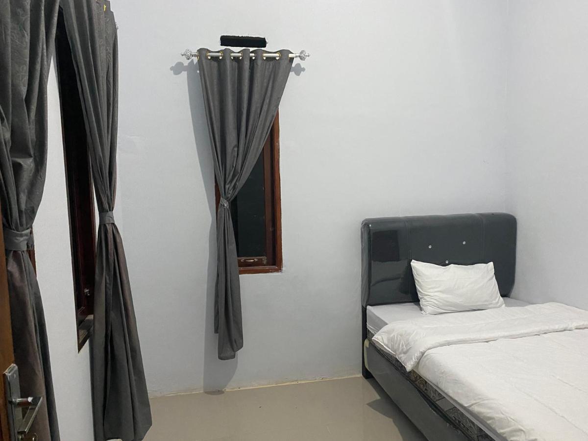 Khalisa Home Syariah 폰티아낙 외부 사진